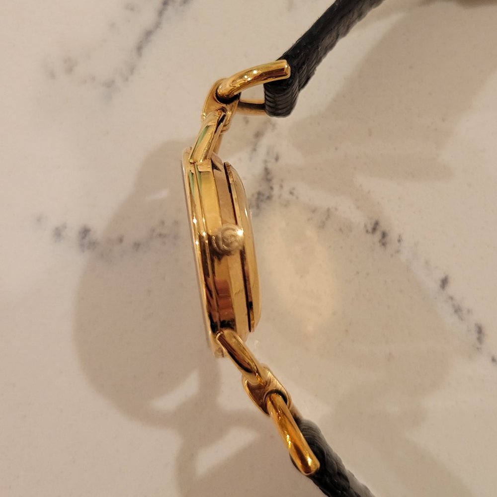 GUCCI Vintage Watch - Picture 6 of 15